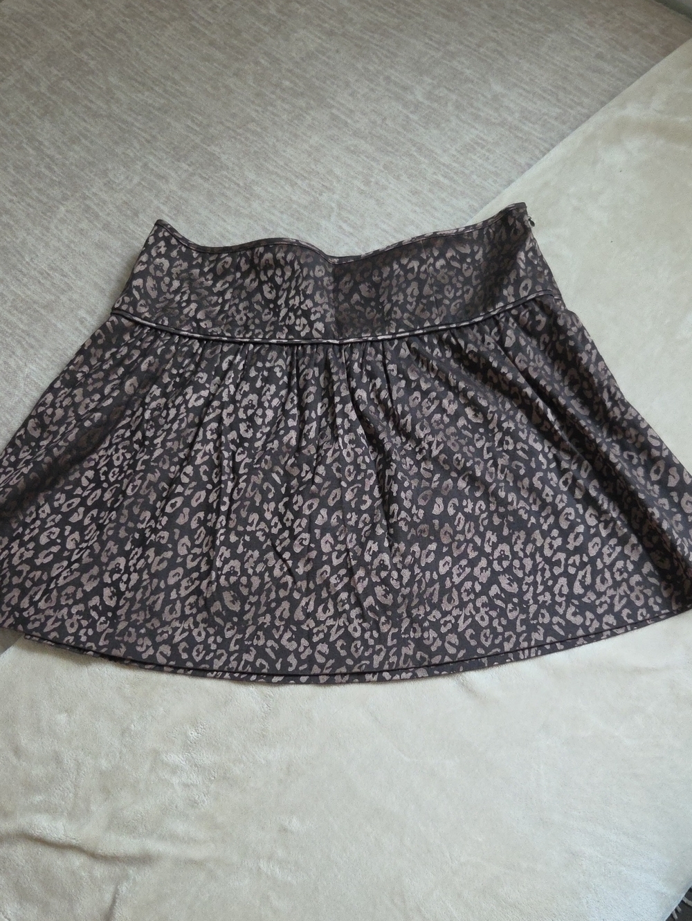 Women’s Leopard Print Mini Skirt in Brown